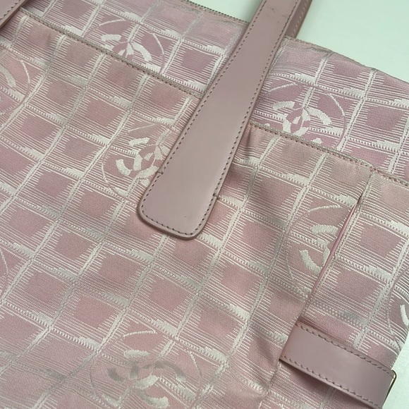 CHANEL Authentic 8207260 13”x12.5x4.5”PINK LG Bag Tote shoulder Travel line Bag - Picture 11 of 17